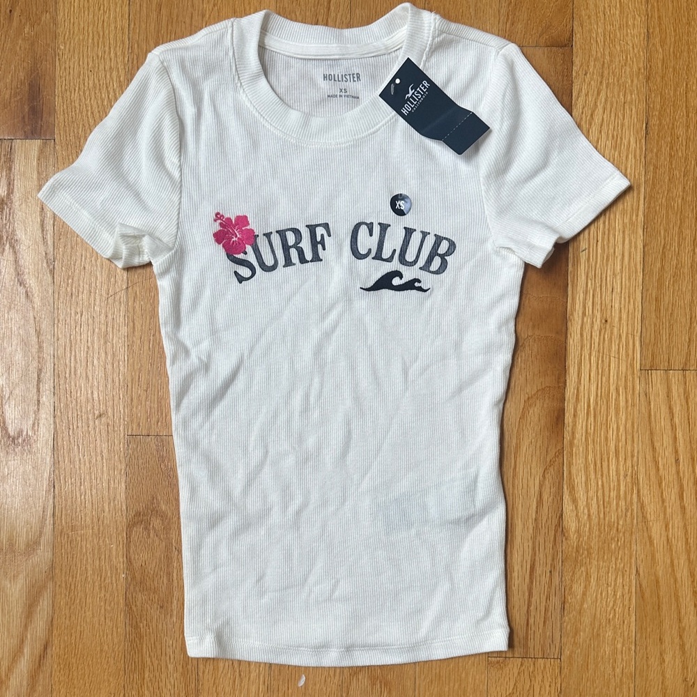 Hollister Ribbed Cloud White Surf Club Tee with Pink Accent XS